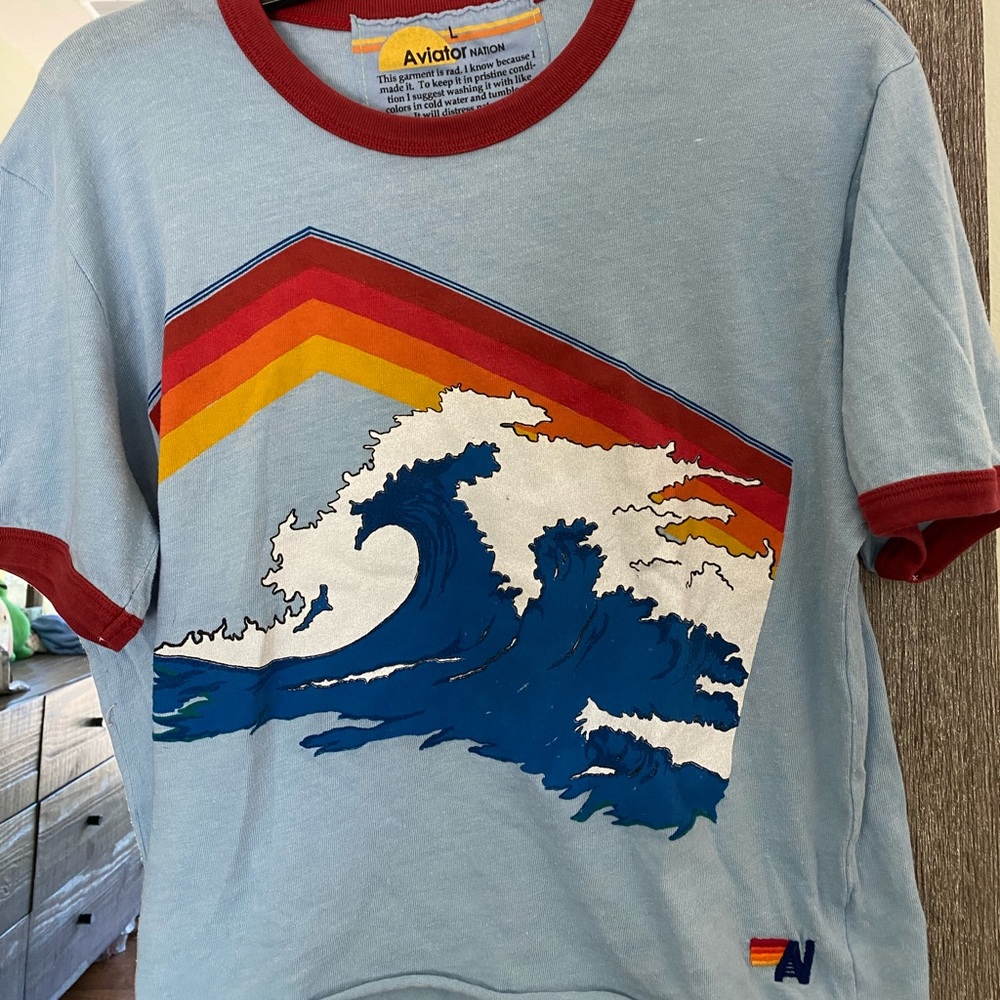 New Aviator Nation soft T shirt ! Sold out style